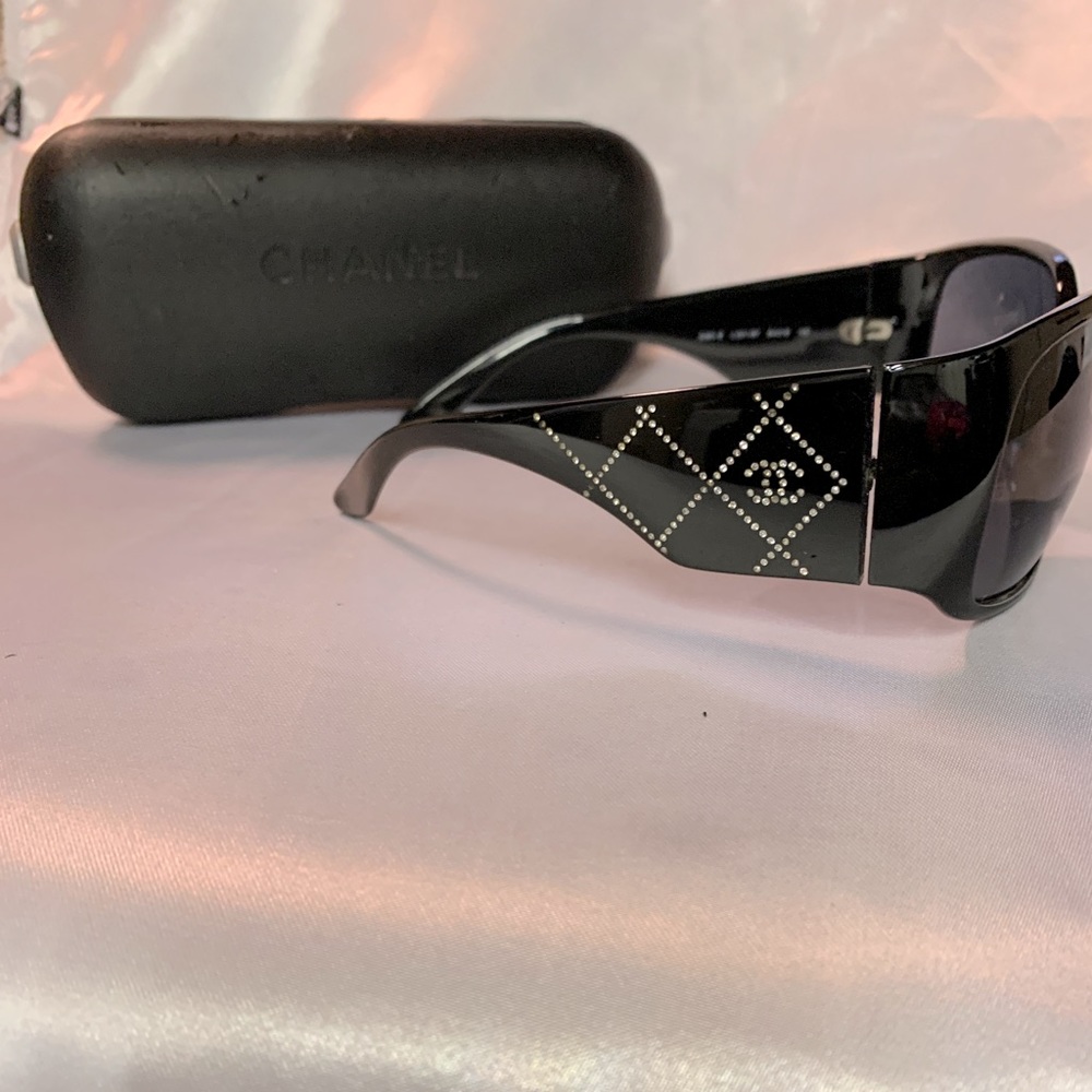 Final call! No Lower! Chanel Designer Black Vintage with “CC” Crystals. PreOwned